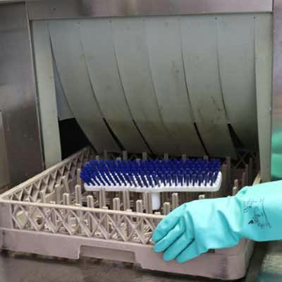 Kitchen - dishwashing