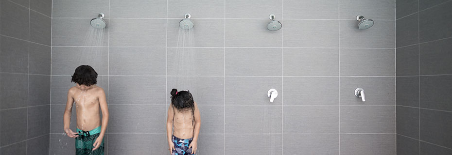 Everything you need for a hygienic changing room and shower room